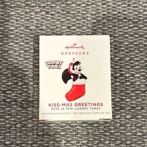 Hallmark Looney Tunes Pepe Le Pew Ornament - Red and Black